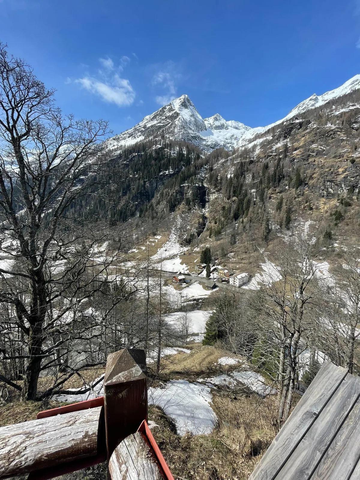 Vista dalla frazione di Rong